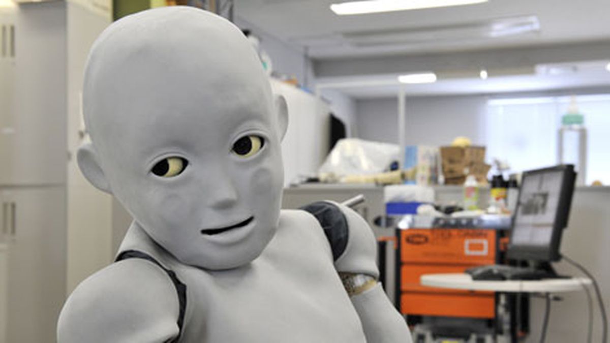 Ya “nació” el bebé robótico: es un humanoide que se porta como un niño de entre 1 y 3 años