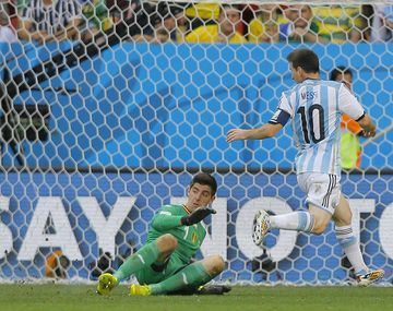 Messi sigue sin poder vencer a Courtois durante 2014
