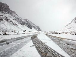 Alerta amarilla por nevadas y vientos en siete provincias