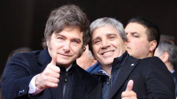 Javier Milei junto a Luis Caputo. Javier Milei junto a Luis Caputo.