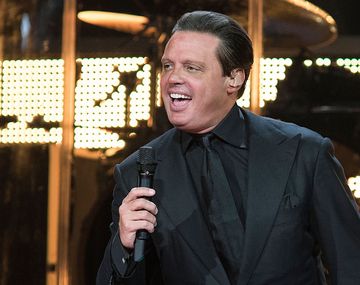 Luis Miguel reapareció en público en medio de rumores de depresión.