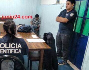 FOTOS: Un boleto y un cuchillo