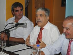 De Vido advierte que se quiere imponer una estructura de costos que no es real