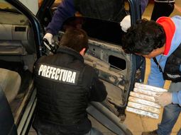 narcotrafico: secuestraron mas de 300 kilos de marihuana y cocaina narcotrafico: secuestraron mas de 300 kilos de marihuana y cocaina