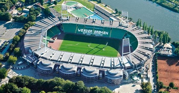 El video del OVNI que sobrevoló el estadio del Werder Bremen