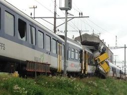 choque de trenes en suiza: un muerto y al menos 44 heridos choque de trenes en suiza: un muerto y al menos 44 heridos