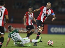 Verón disputó uno de los últimos partidos de su segunda vuelta al fútbol Verón disputó uno de los últimos partidos de su segunda vuelta al fútbol