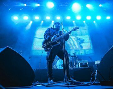 El Mató a un Policía Motorizado brindó un increíble show en la apertura de Noches Capitales
