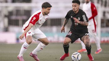 independiente le gano sobre la hora a deportivo riestra y le dio una mano a river independiente le gano sobre la hora a deportivo riestra y le dio una mano a river