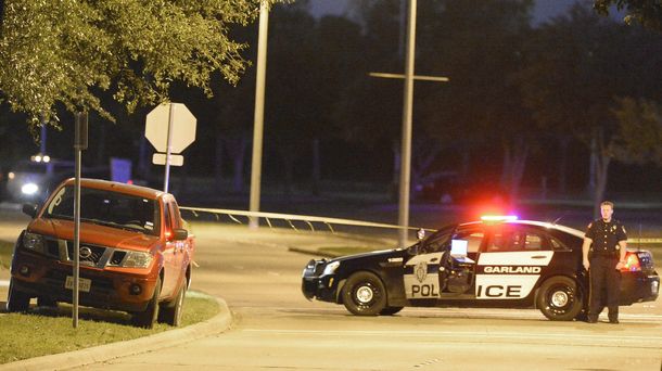 Dos supuestos terroristas muertos en una exposición de caricaturas de Mahoma