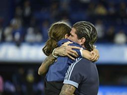 Momento tierno: la hija de De Paul ingresó a la Bombonera con Paredes y su papá