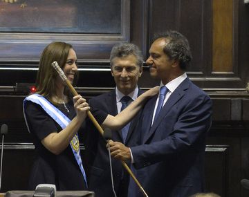 VIDEO: Así fue el traspaso de mando de Scioli a Vidal