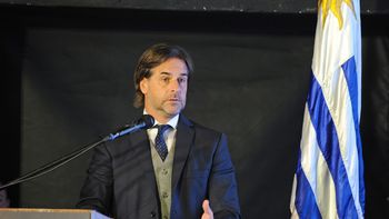 El presidente Luis Lacalle Pou aseguró que la diferencia cambiaria con la Argentina genera cierta impotencia en el sector turístico. El presidente Luis Lacalle Pou aseguró que la diferencia cambiaria con la Argentina genera cierta impotencia en el sector turístico.