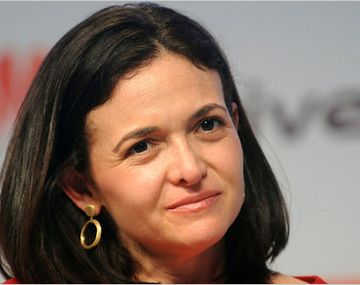 Sheryl Sandberg, la jefa de operaciones de Facebook que pasó a ser parte del consejo