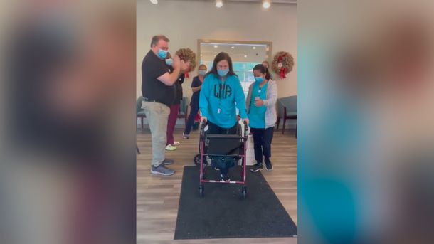 Estados Unidos: una mujer estaba en coma por coronavirus y despertó un día antes de que la desconecten del respirador