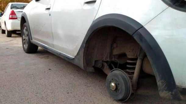 C&oacute;rdoba: un video viral muestra c&oacute;mo un ladr&oacute;n de neum&aacute;ticos se qued&oacute; sin un dedo