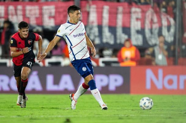 Newells y San Lorenzo empataron 2-2 en un partido vibrante