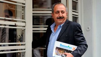 detuvieron al vicepresidente de independiente, noray nakis, y a toda la barra detuvieron al vicepresidente de independiente, noray nakis, y a toda la barra