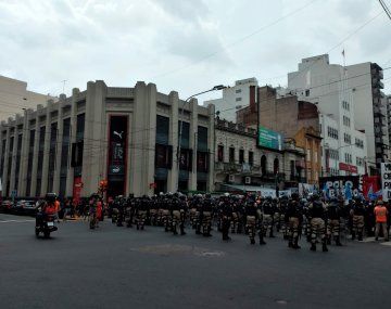 La Policía Federal le impide a Belliboni cortar el Puente Pueyrredón