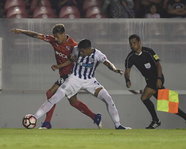 Independiente frente a Alianza Lima en el estadio Libertadores de América