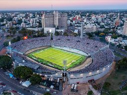 El Estadio Centenario podría ser remodelado para albergar la final del Mundial de Fútbol 2030 Argentina-Chile-Paraguay-Uruguay. El Estadio Centenario podría ser remodelado para albergar la final del Mundial de Fútbol 2030 Argentina-Chile-Paraguay-Uruguay.