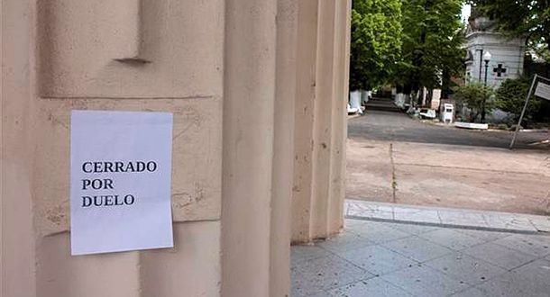 Insólito: cerraron el cementerio de La Plata por duelo