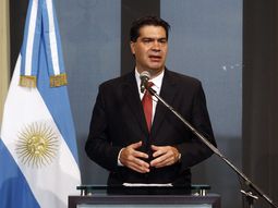 capitanich: se podra comprar dolares solo para ahorrar lo que sobra del salario mensual capitanich: se podra comprar dolares solo para ahorrar lo que sobra del salario mensual