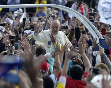 ¿Francisco ratificó su liderazgo político?