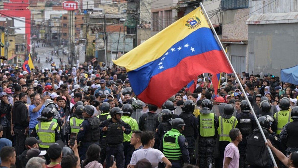 Elecciones en Venezuela: al menos tres muertos en protestas contra Nicolás Maduro