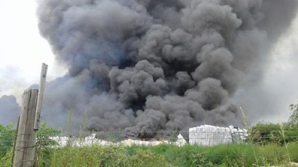 Voraz incendio en un depósito en Córdoba