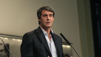 prat gay: apuntamos que sea la ultima emision de deuda de 2016 prat gay: apuntamos que sea la ultima emision de deuda de 2016