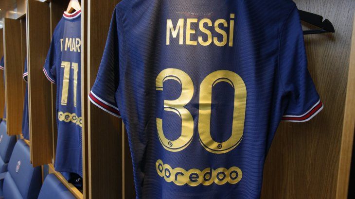 La camiseta que usó el PSG ante Mónaco en honor a Lionel Messi