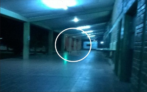 La foto que tomó el policía en la escuela