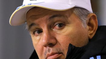 un defensor del futbol local critico a sabella por sus convocatorias un defensor del futbol local critico a sabella por sus convocatorias