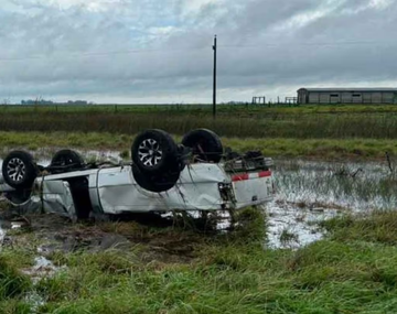 Tragedia en Bolívar: un hombre murió al volcar con su camioneta durante el temporal