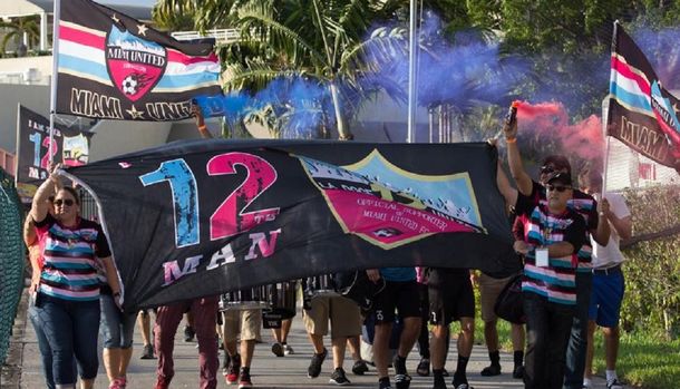 River juega su primer amistoso en Miami contra un rival especial: su hinchada es La 12