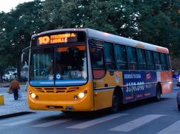 La UTA anunció un sorpresivo paro de colectivos en el interior a partir del mediodía