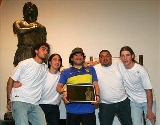 Estatua Maradona