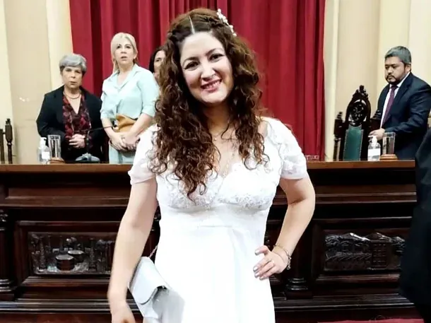 Una diputada salteña juró con anillo y vestida de novia: Me casé con mi gente