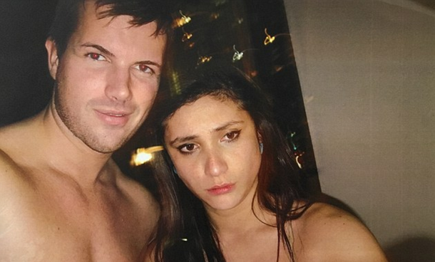 Tostee junto a Wright