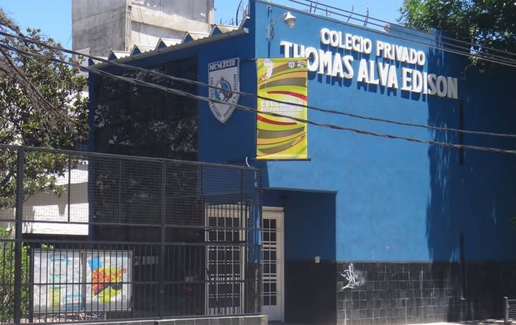 Víctimas y victimarios son alumnos del Colegio Thomas Alva Edison.