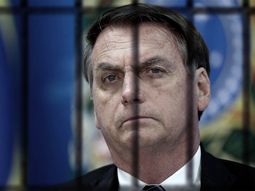 Bolsonaro seguirá con prisión domiciliaria por riesgo de fuga