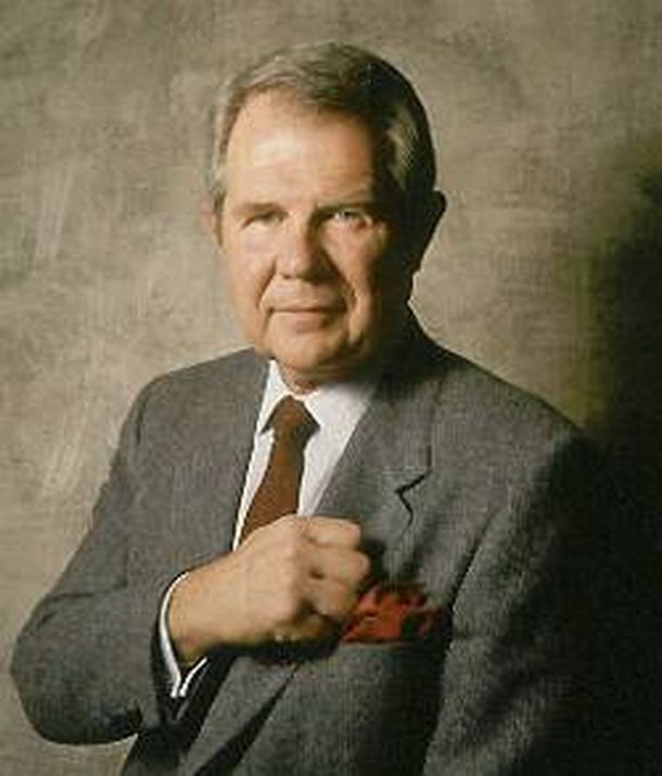 Patrobertson_web