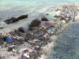 Filipinas: ascienden a casi 3.700 los muertos por el tifón Haiyan