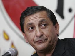arde independiente: ¿ramon diaz robo dos computadoras? arde independiente: ¿ramon diaz robo dos computadoras?