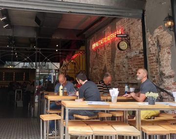 Gastronomía en pandemia: la Ciudad podría habilitar el interior de los salones este fin de semana