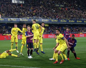 El golazo de tiro libre de Lionel Messi en el empate de Barcelona ante Villarreal