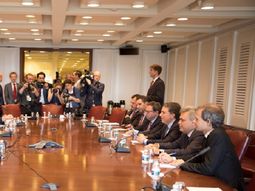 tras la reunion con el fmi, dujovne confirmo que busca un acuerdo stand by de alto acceso tras la reunion con el fmi, dujovne confirmo que busca un acuerdo stand by de alto acceso