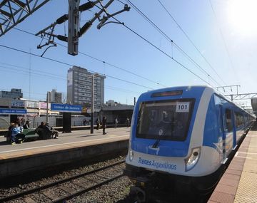 Una pareja fue arrollada por el tren Roca y murió