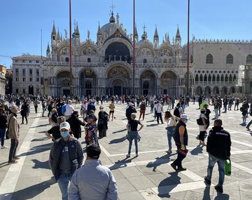 Italia registr&oacute; la menor cantidad de contagios diarios desde febrero.
